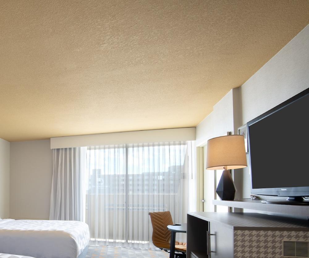 Holiday Inn Denver East By Ihg Eksteriør billede