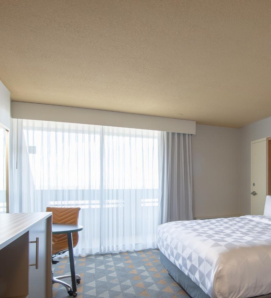 Holiday Inn Denver East By Ihg Eksteriør billede